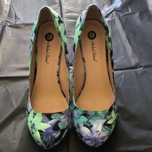 Michael Antonio high heel spring pump rounded toe